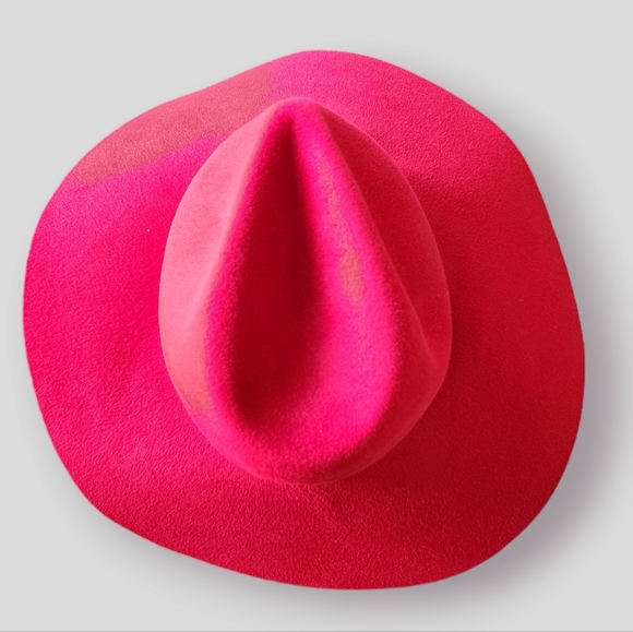 Gucci Red Rabbit Felt Large Asymmetrical Brim Hat Sz. M/57 - Picture 4 of 5